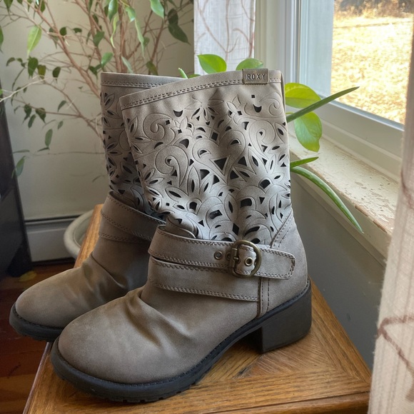 ♥️ Slouch Roxy Boots ✨ - Picture 1 of 4